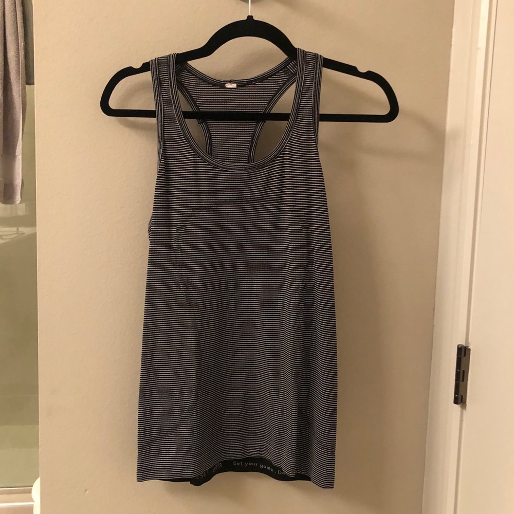 Lululemon workout tank